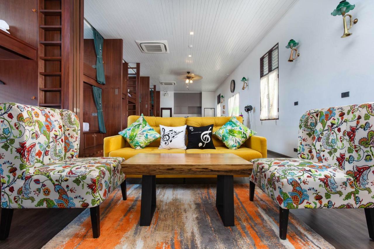 Sound Gallery House - Sha Plus Phuket Exterior foto